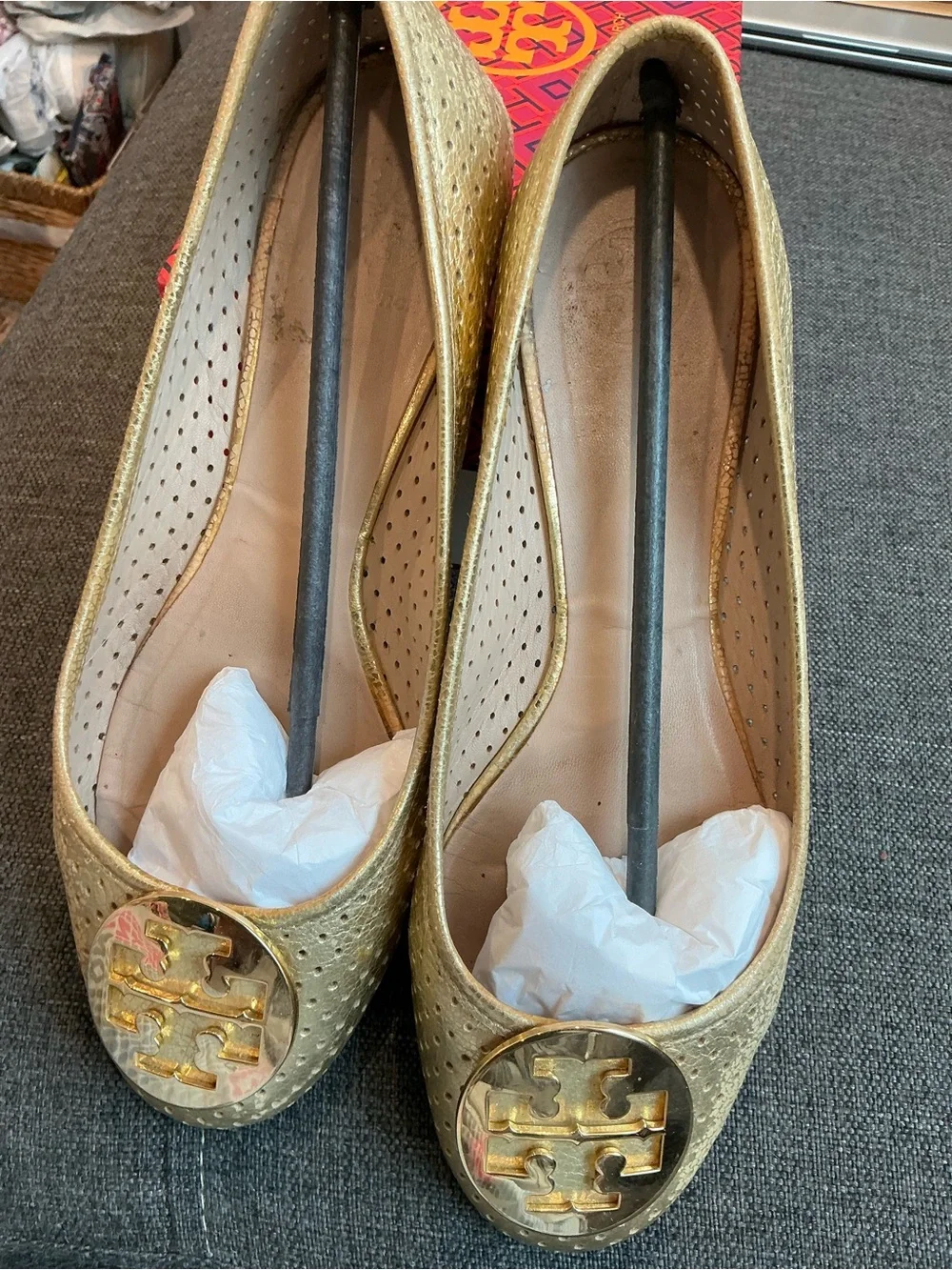 Tory Burch Reva Metallic Gold Perforated Ballet Flats Logo Medallion size 9.5